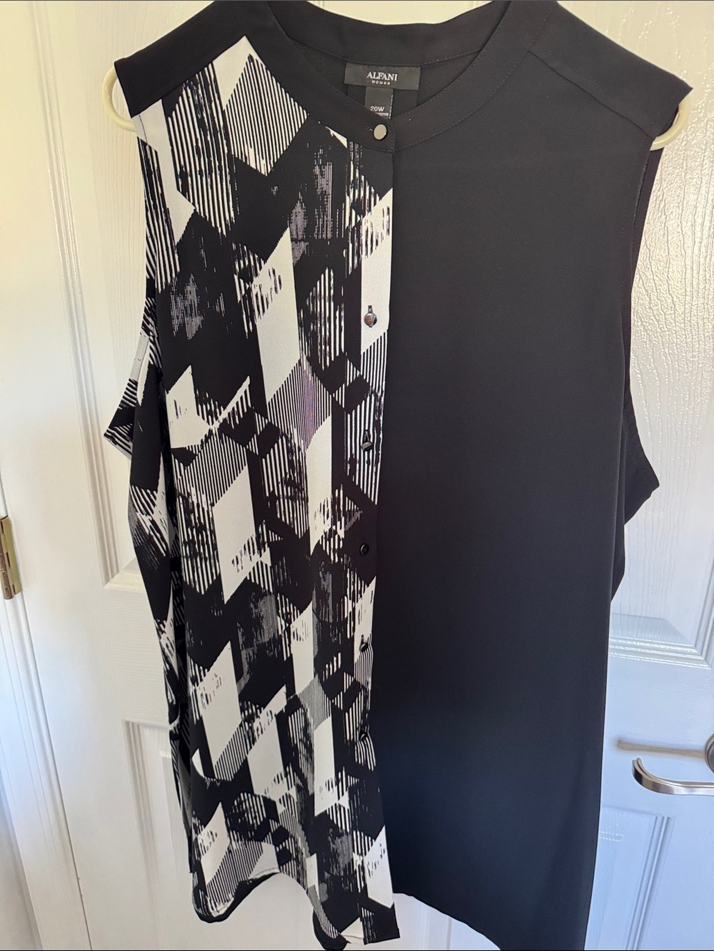 Alfani Black & White Geometric Sleeveless Button-Front Blouse